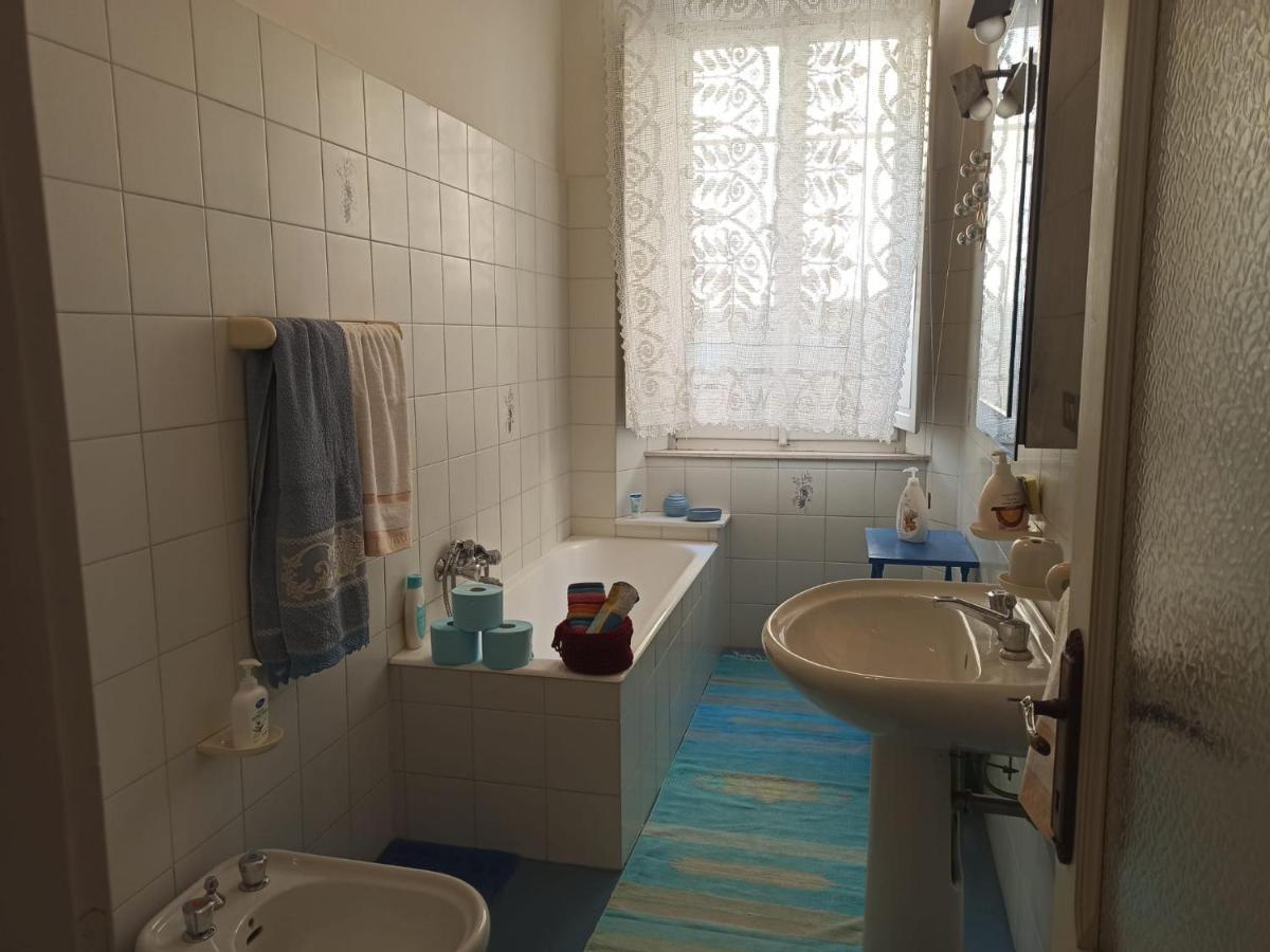 B&B Leopardi Montefiore dellʼAso Eksteriør billede